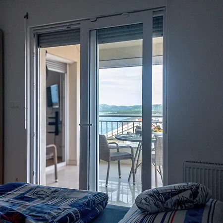 Apartment Sailor's *